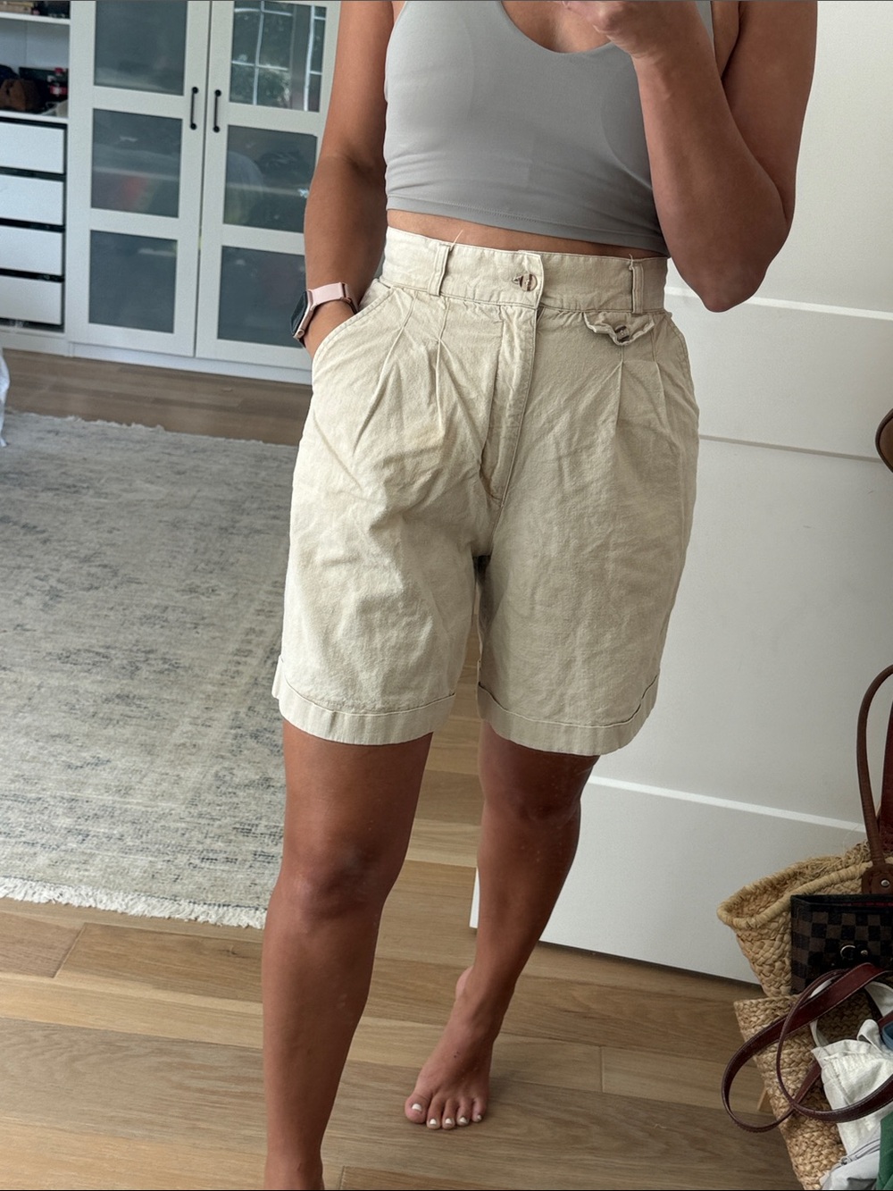 Beige Woman’s butter mom 90s high waist Pleated kahki Bermuda long Shorts - Picture 5 of 6